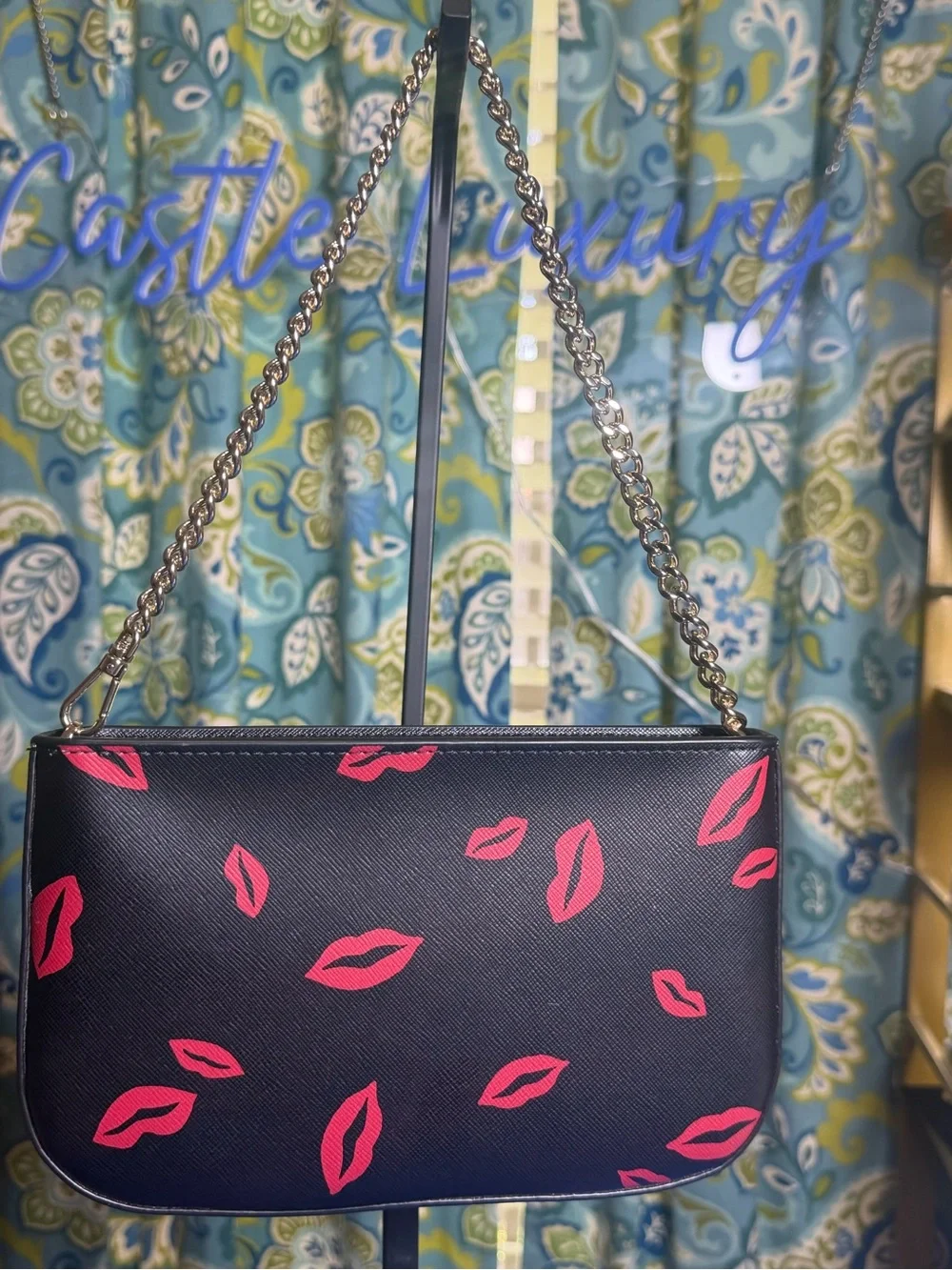 Kate Spade Madison Lip Pochette Shoulder Bag with Gold Shoulder Strap